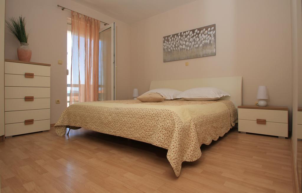 Apartment Lara Kastel Novi Exterior photo